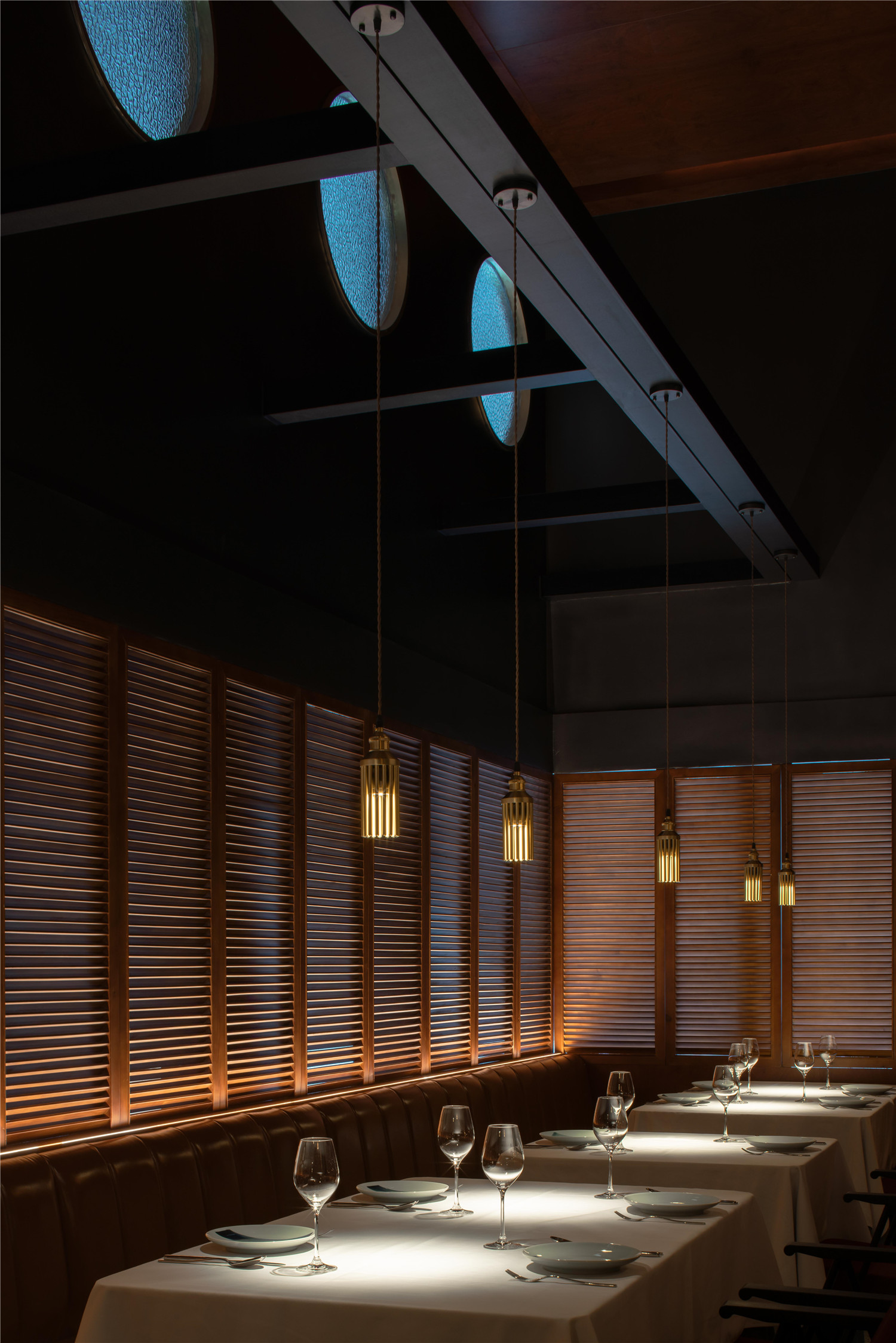 船舱里的干式熟成牛排坊 | 赵 ZHAO 空间设计解读-31