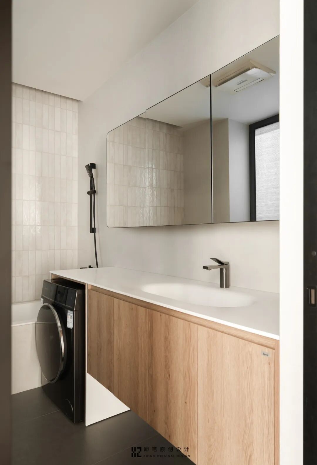 天井重构+楼梯移位,装下三代人的理想生活-85