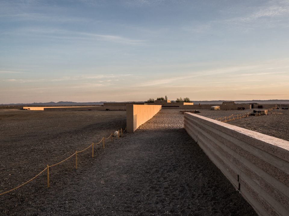 玉门关游客服务中心-44