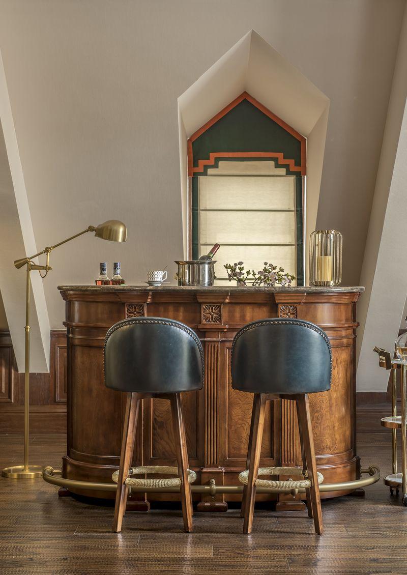 大连恒一集团南山首府500㎡美式风格样板间设计-8