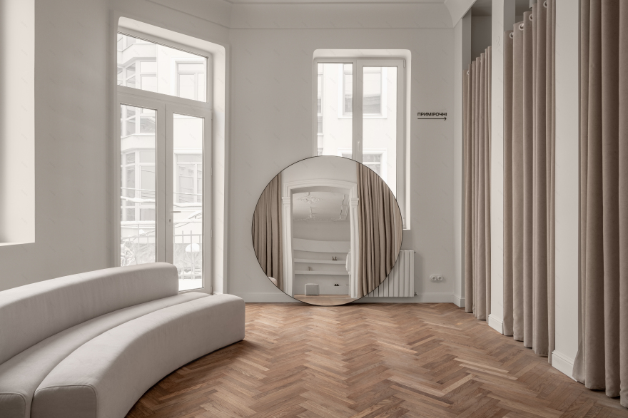 酷舒商店(假设COOSH音译为酷舒,若COOSH有特定含义需结合具体背景确定更准确译法) 丨乌克兰捷尔诺波尔丨Sofiia Hupalovska-64