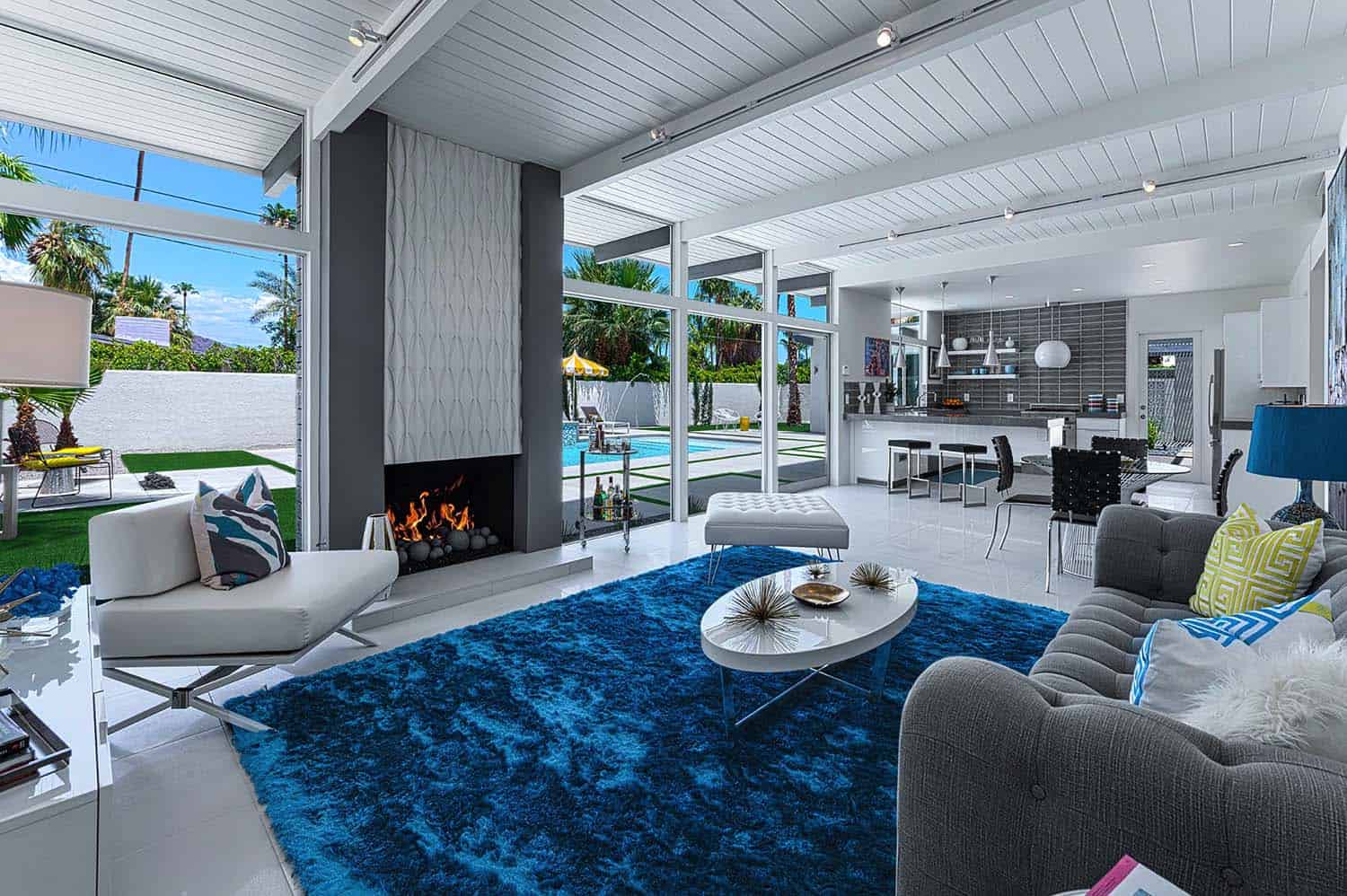 Midcentury dream retreat with a poolside paradise in Palm Springs-4