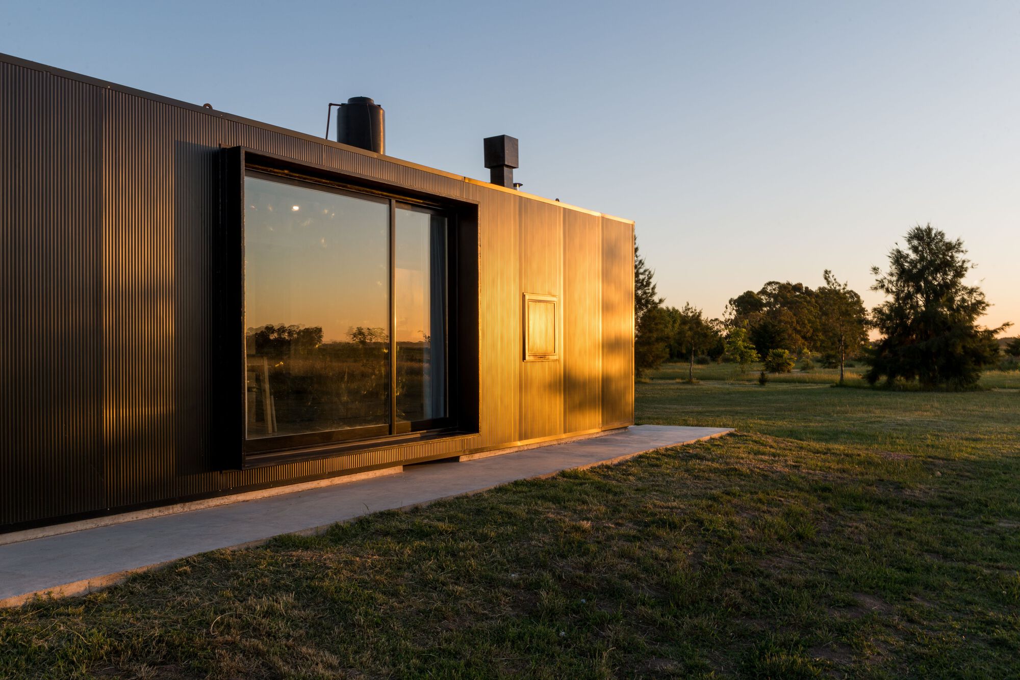 避难所丨阿根廷拉普拉塔丨BILBAO | LOPEZ-27