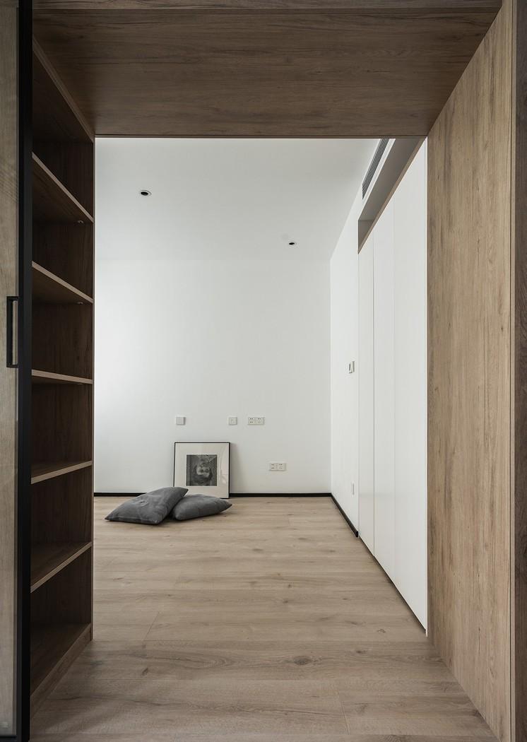 135㎡简约两居，真皮沙发与工业风茶几的完美融合-28