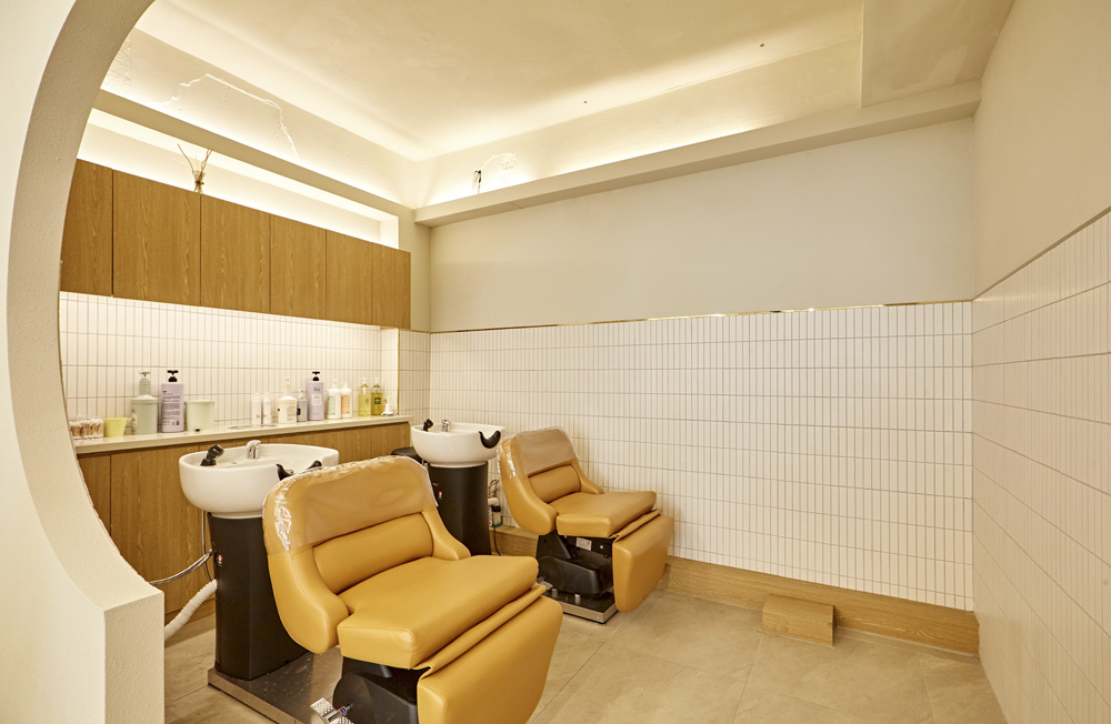首尔地铁 2 号线厅的 20 平米美容室设计-17