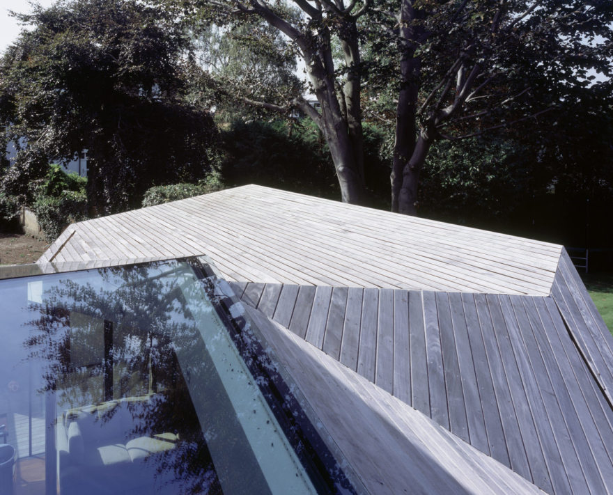 包裹屋;环绕住宅(注:Wrap House可能是有特定所指的,如一座极具特色设计、建筑外观有环绕形态的住宅,若没有更多背景信息,这两种常见理解供参考,这里按要求给出环绕住宅作为单一翻译结果)
最终翻译:环绕住宅 丨英国伦敦丨Alison Brooks Architects-51