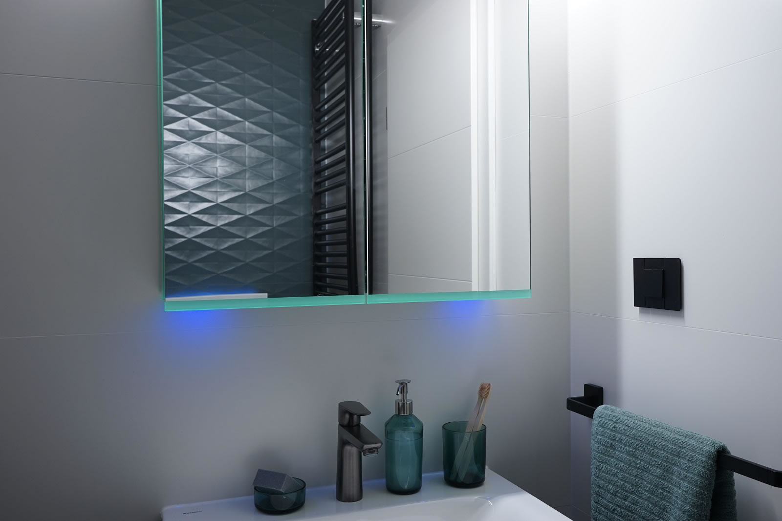 4m²卫生间改造至无限舒适空间-25