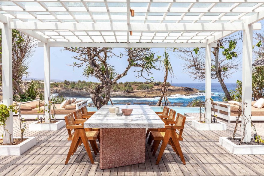 An Island Villa and Buzzing Beach Club Hotel in Bali — Design Anthology-1