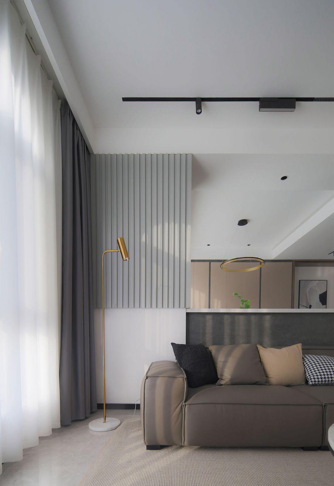 玄关景窗引视线,客餐吧台巧分割-9