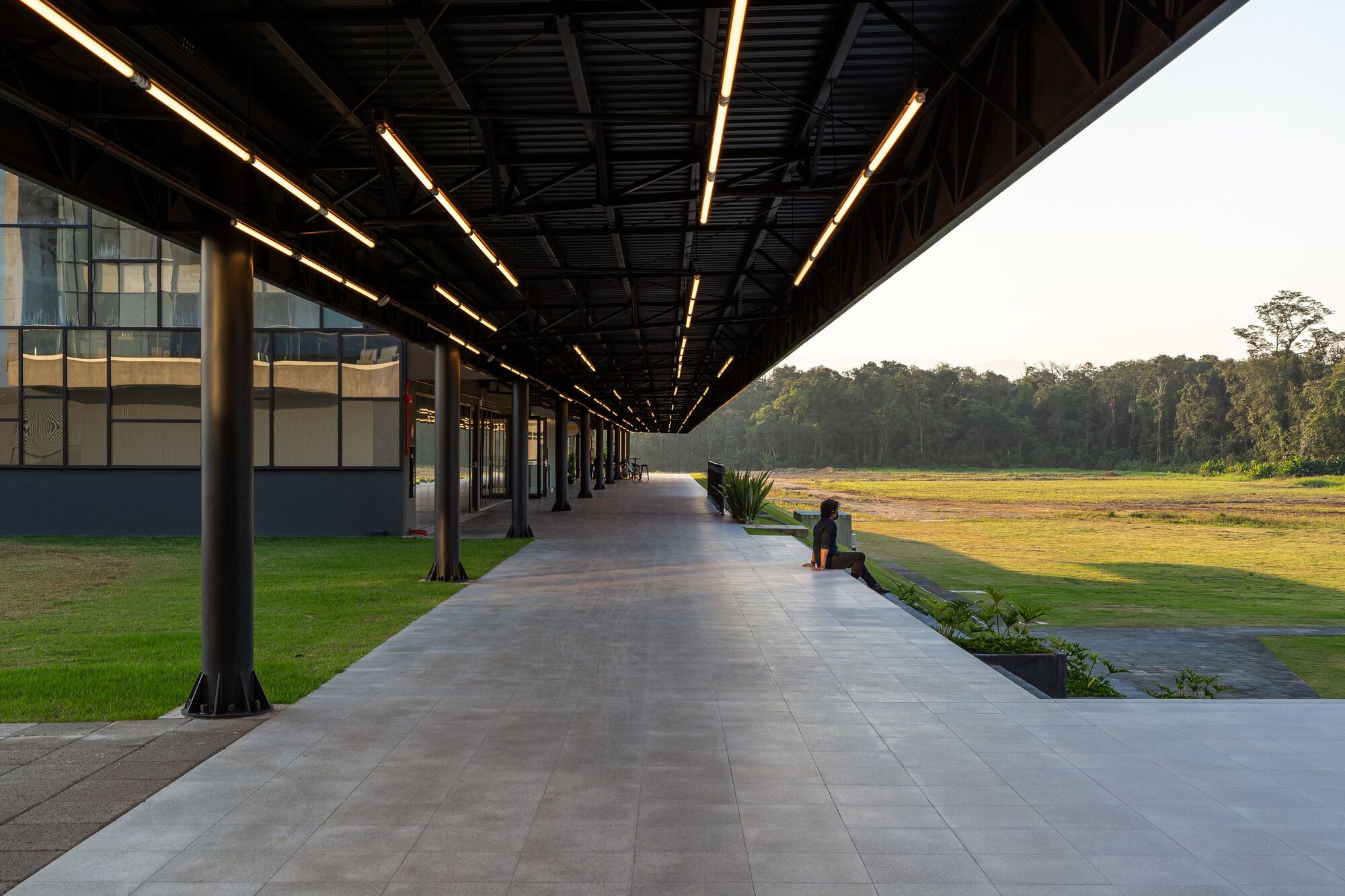 巴西 Joinville 科技园的绿色智能建筑设计-10