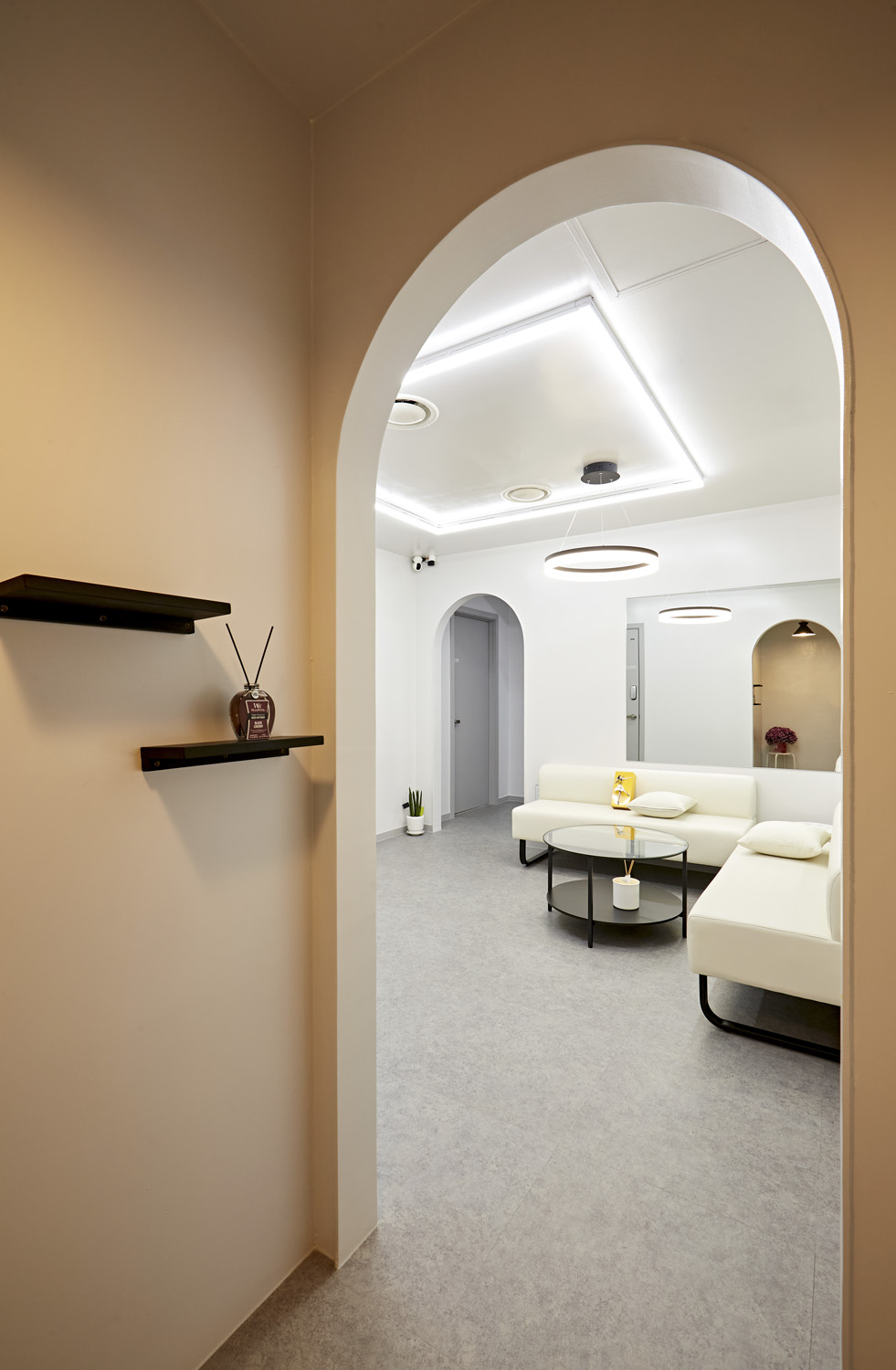 30 平米舞蹈工作室的极简设计魅力-11