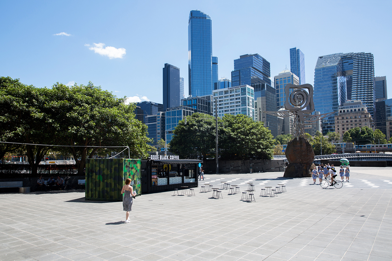 皇后桥广场黑色代码丨未明确提及-26