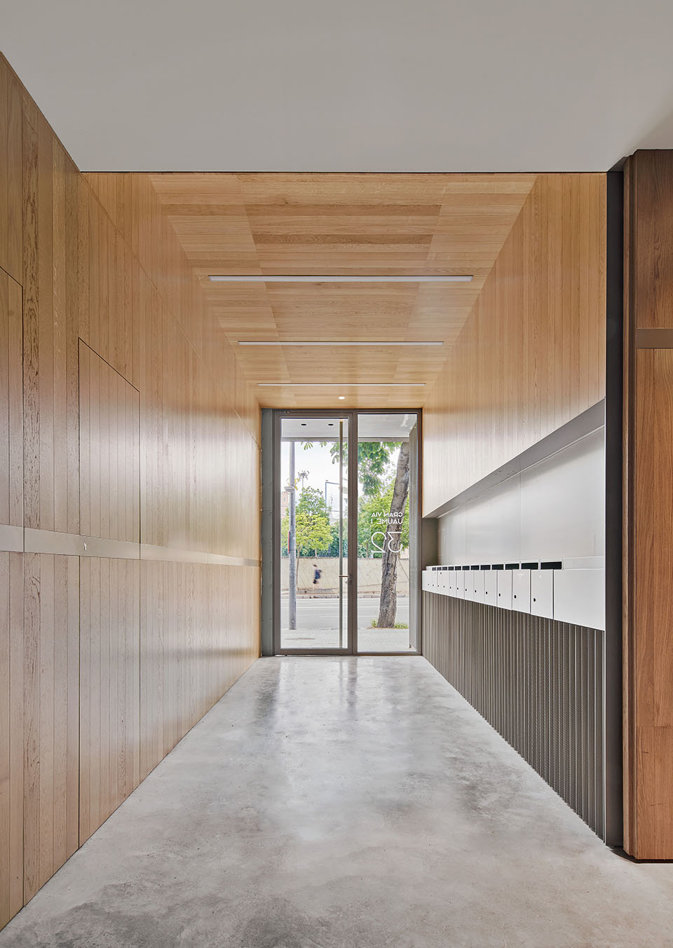 公寓楼丨西班牙赫罗纳-17