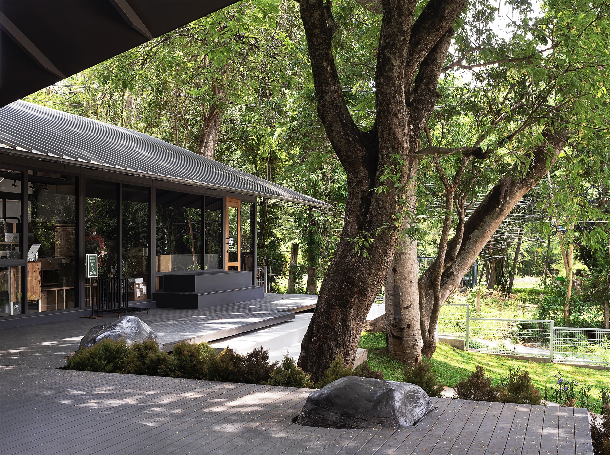 大本营步道供应总部丨泰国清迈-9