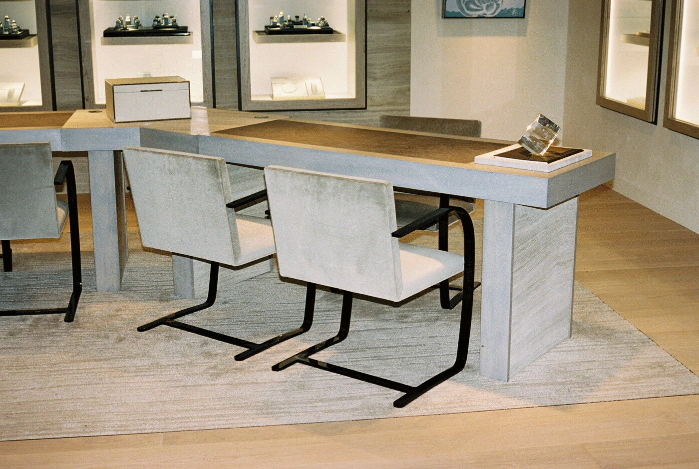 美式豪华家居零售空间设计-23