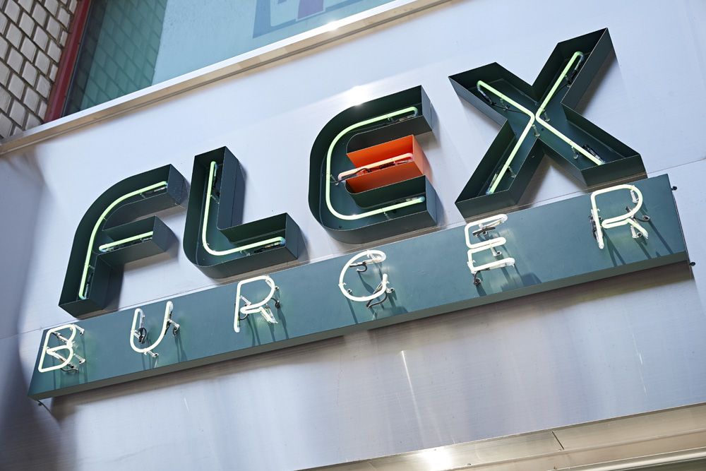 极简主义的完美呈现 | Pluribus Boutique-17