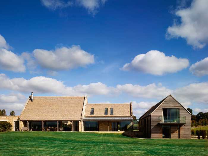 融入自然的英式田园别墅-2