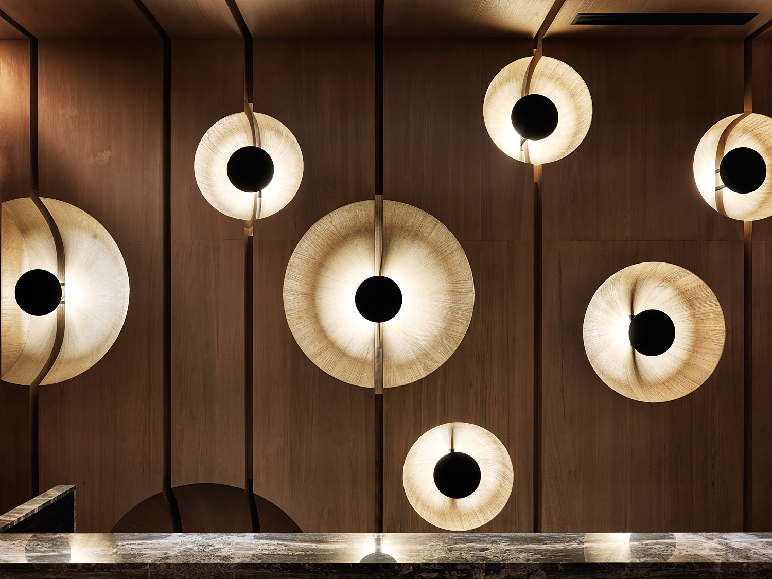 融入自然的动态造型建筑-8