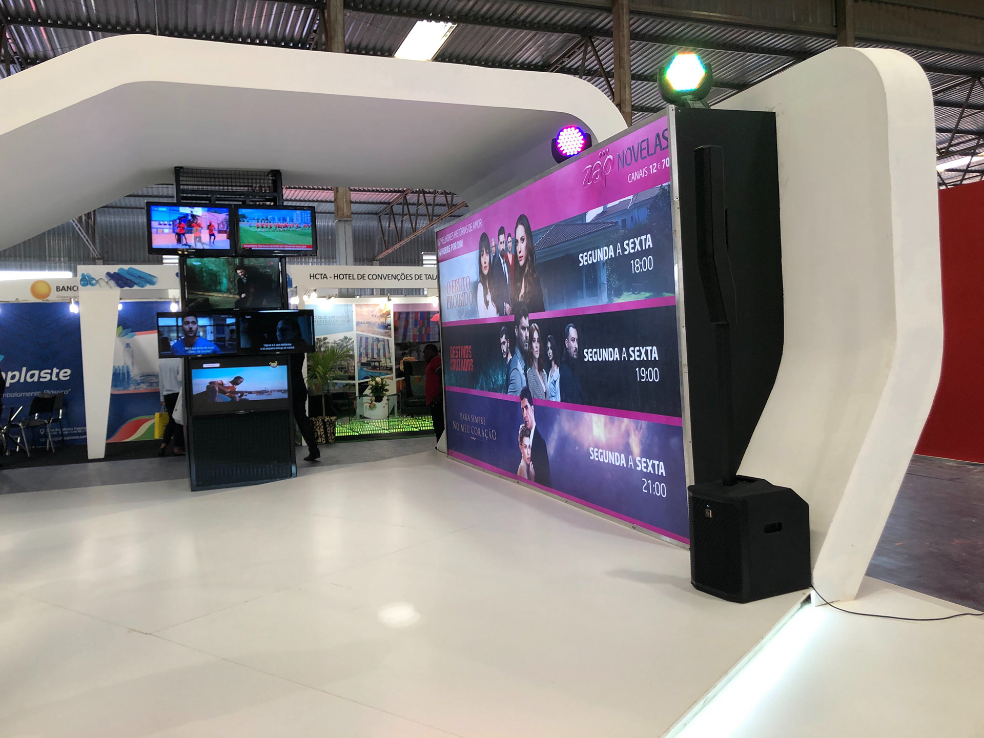 ZAP TV 频道展位设计丨BØRN Angola-18