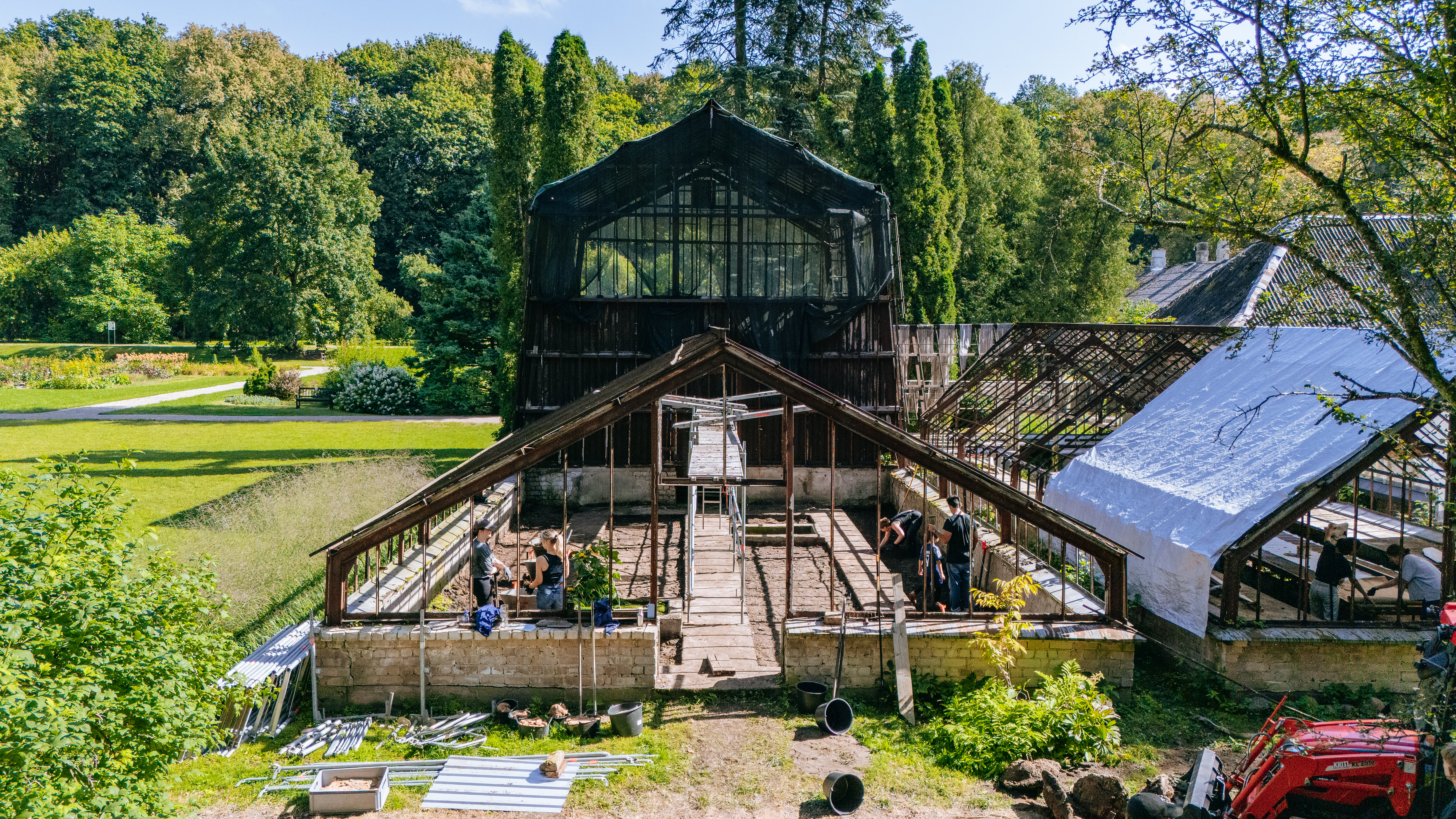 altering matter #2, roof for education space-2