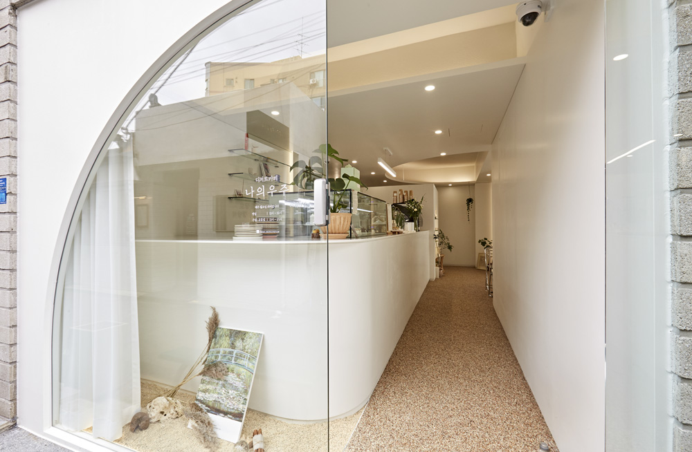 18 坪美丽咖啡厅的曲线设计魅力-3