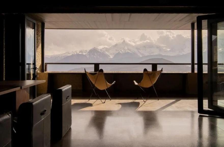 梅里雪山匠庐·雾浓顶酒店丨筑瀚景地-6