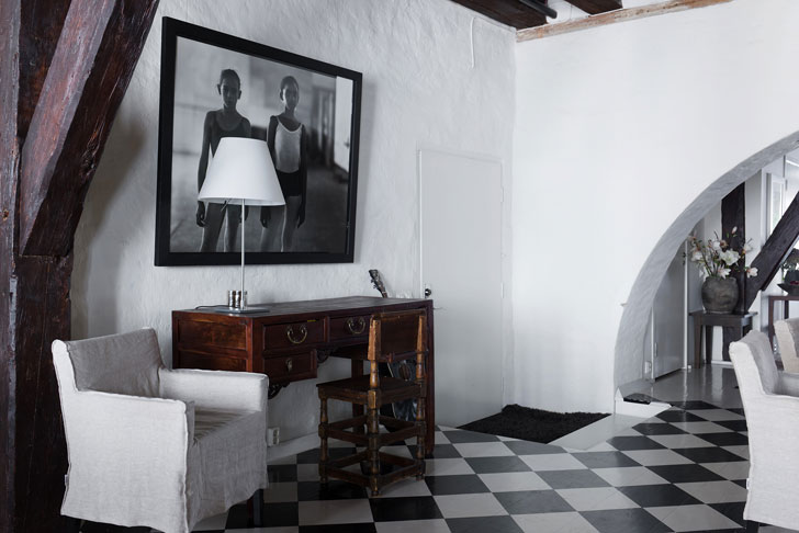 斯德哥尔摩完美阁楼 | 高空间、原木梁、自然光-13