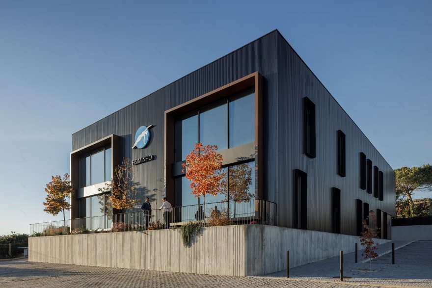 费西米尼奥物理治疗诊所丨葡萄牙丨L2C Arquitectura-40