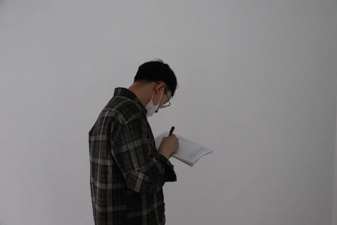 现代轻奢风三口之家室内设计丨中国赤峰丨刘国琦-9