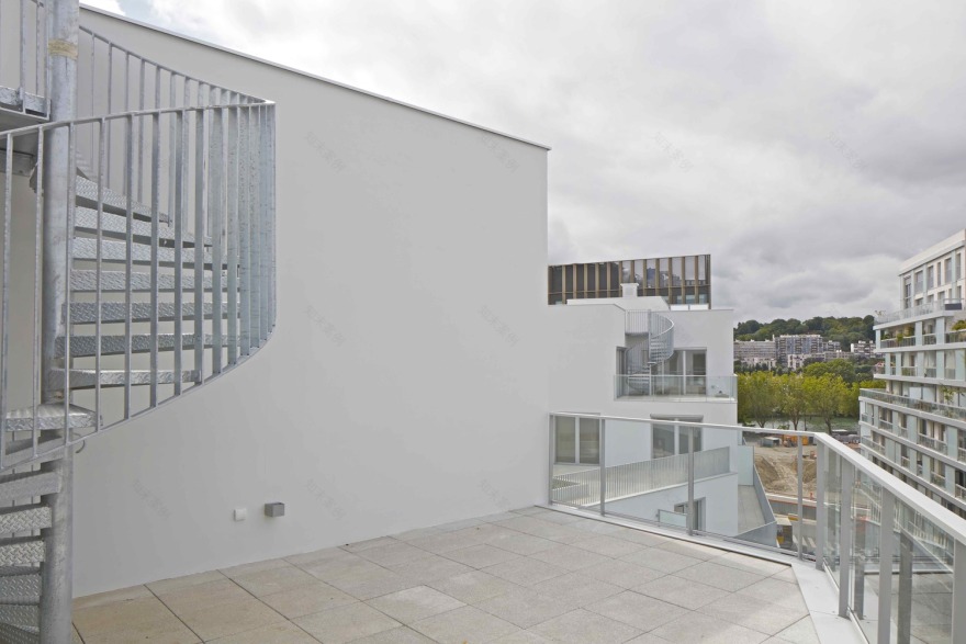 布洛涅比兰库尔特河畔住宅区折叠式设计-29