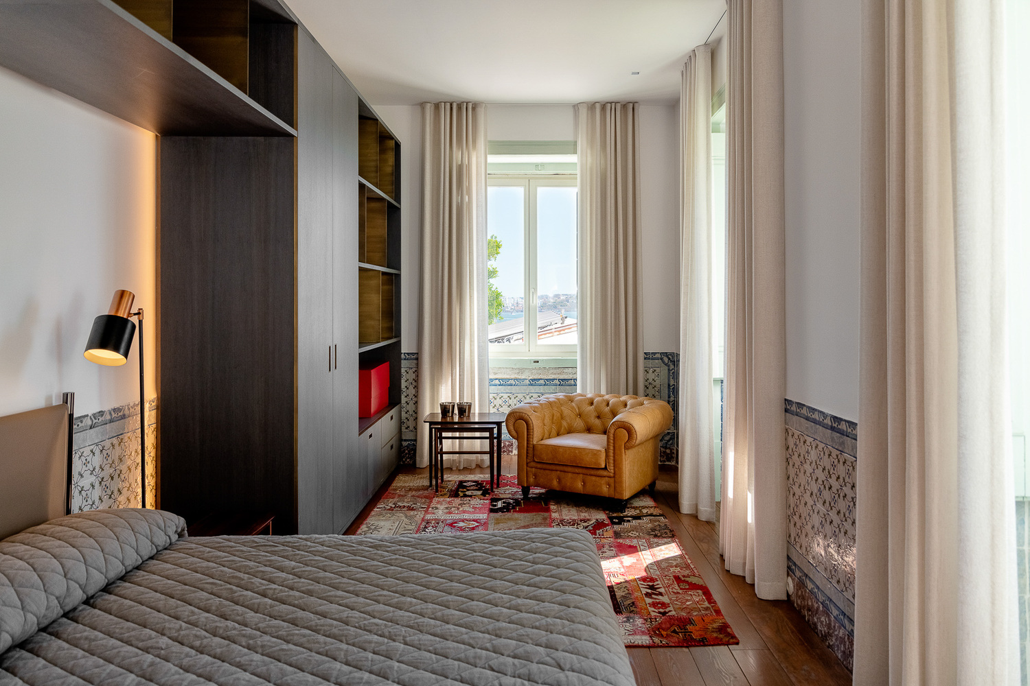 里斯本 18 世纪建筑遗产公寓的现代改造-27