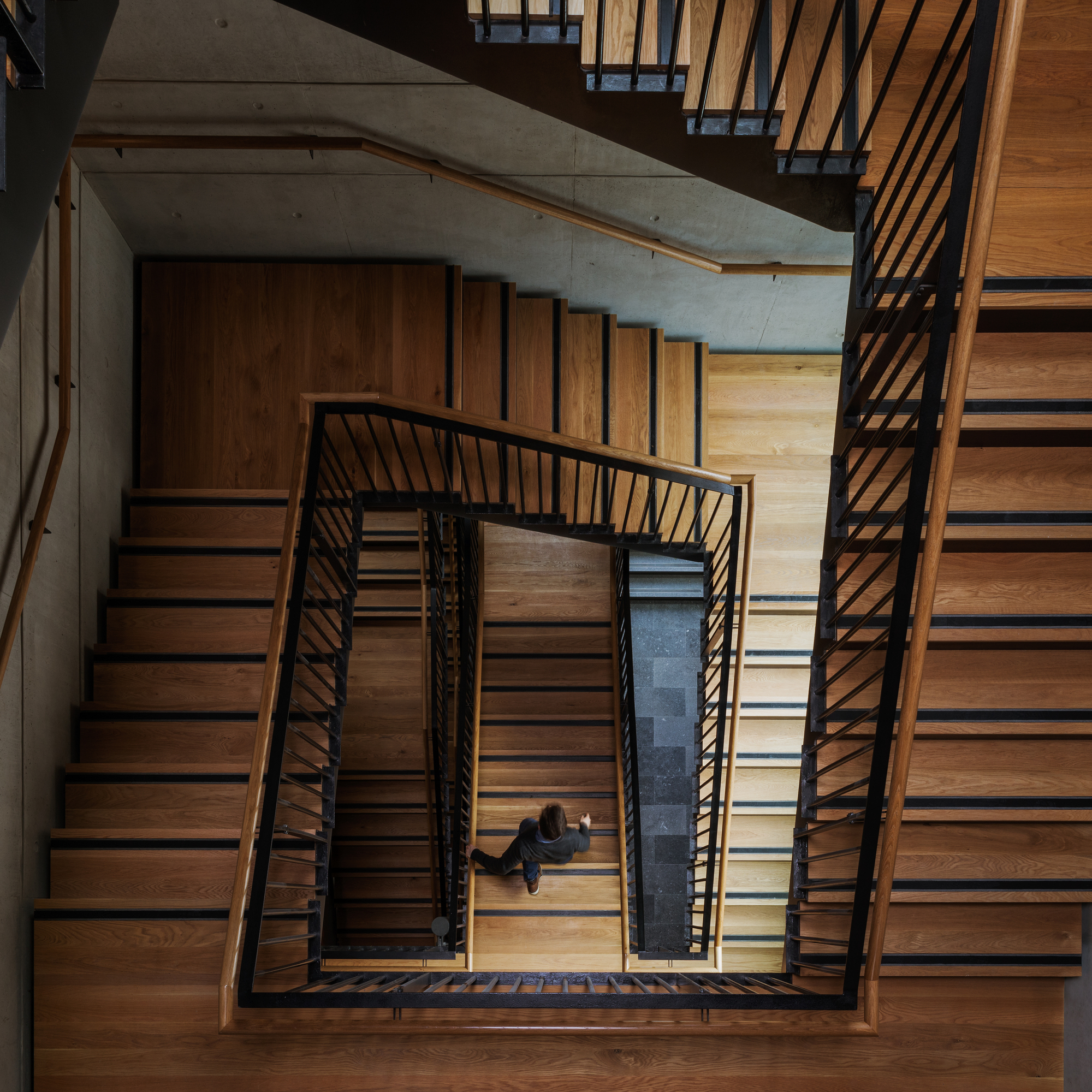 历史遗迹与绿色办公空间的完美融合-14