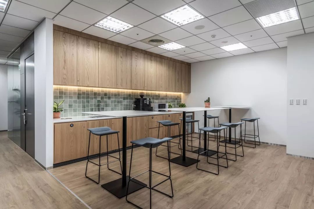 台北 Spaces Hung Sheng 共享办公室 | 温暖工业风,灵活开放空间-36