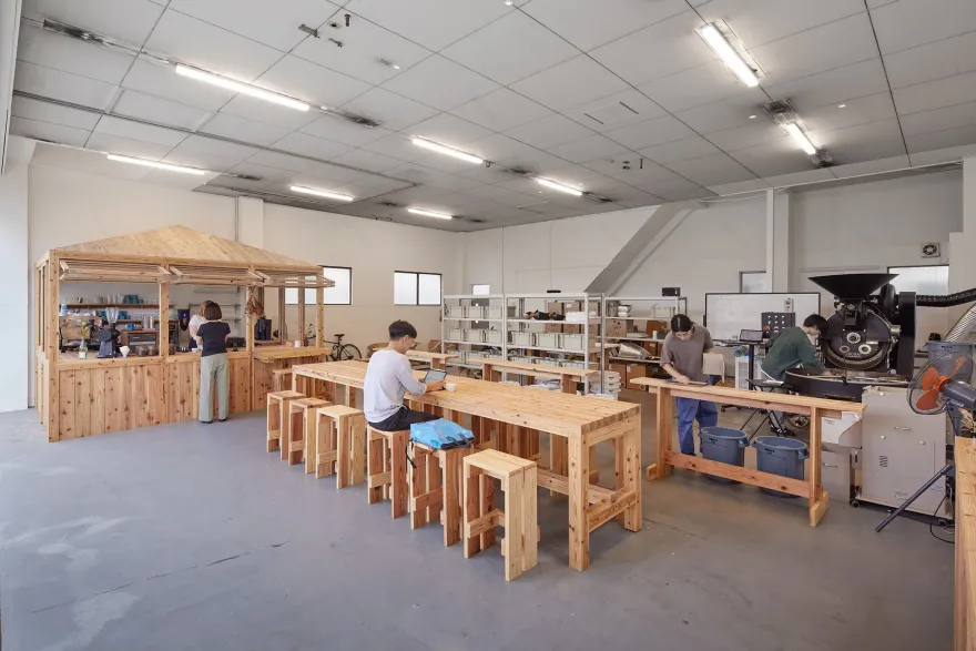 点亮三鹰咖啡丨日本东京丨Spicy Architects-11