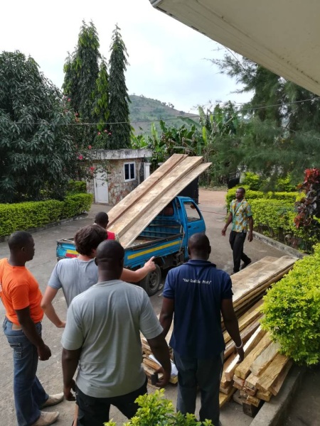 加纳达芒社区学校-39