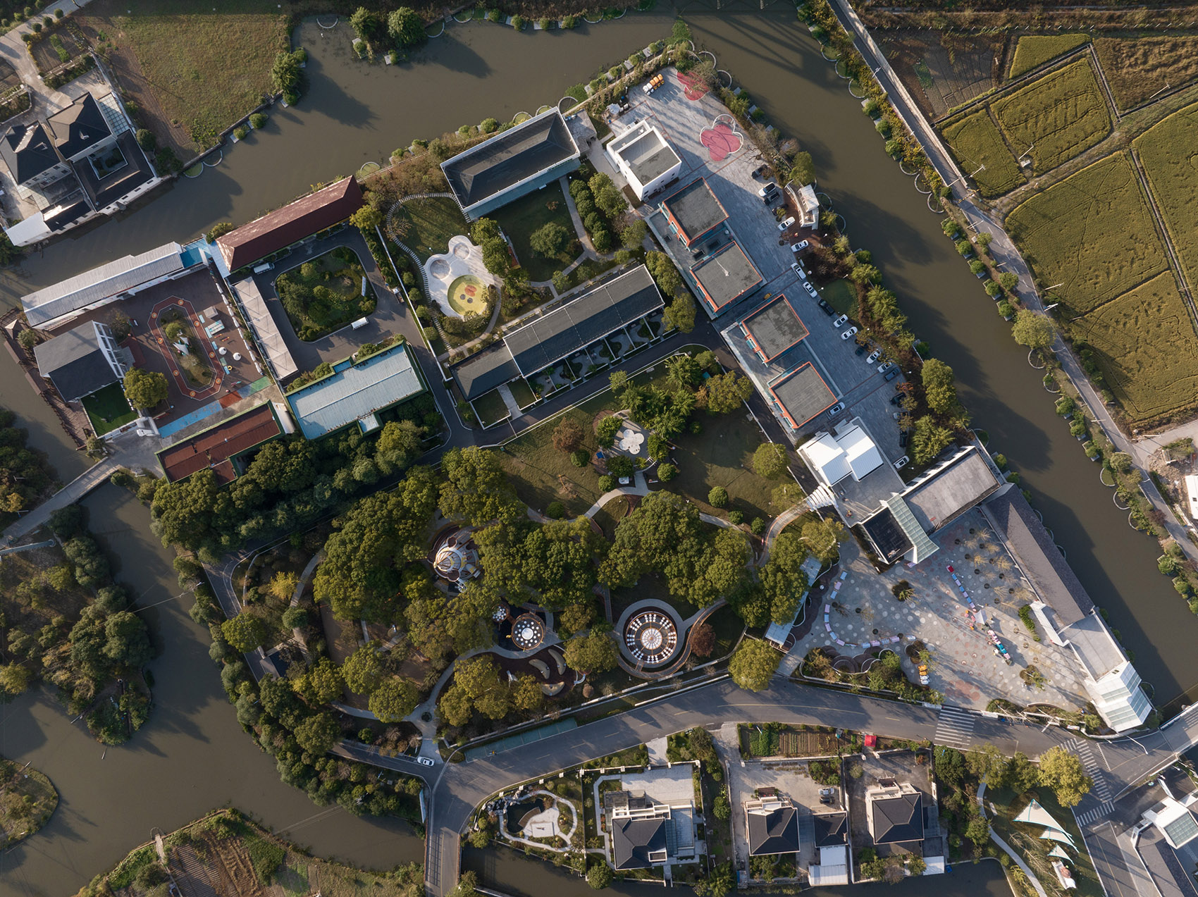 香塘·野邻LINE FRIENDS露营村丨中国江苏丨派澜设计-9