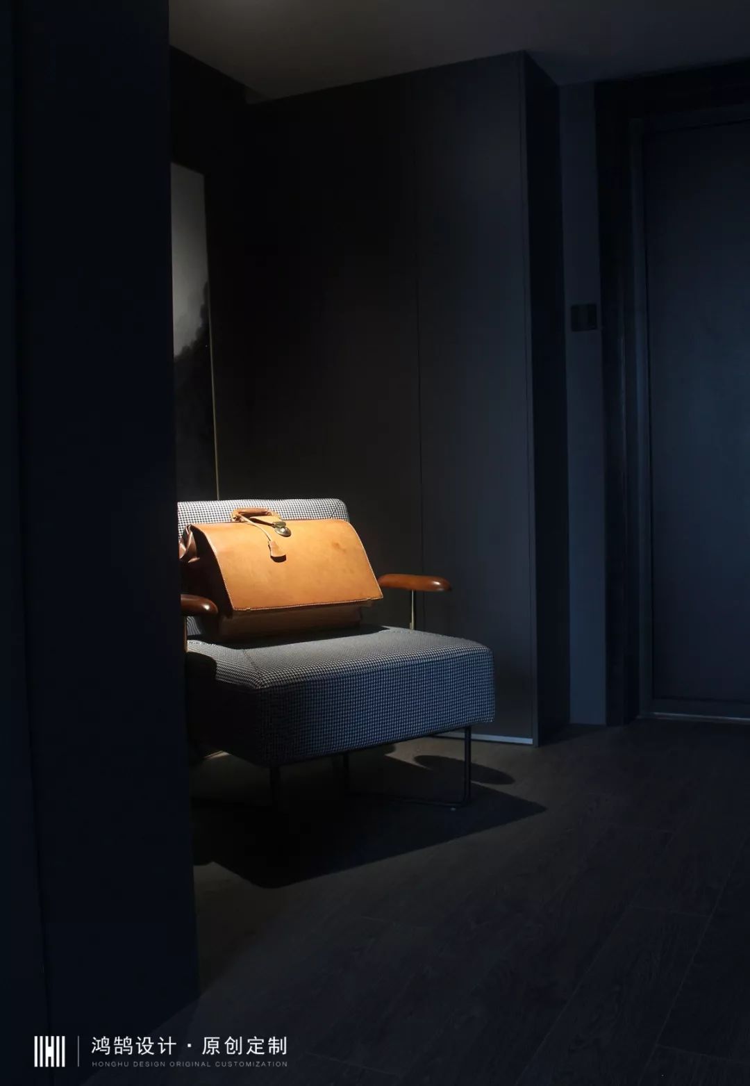 个性混搭风，60㎡独居 LOFT 打造观影办公居住一体化空间-33