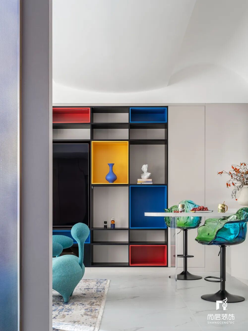 住进600㎡“蒙德里安”的画里，阅读博主申怡的色彩灵感屋-48
