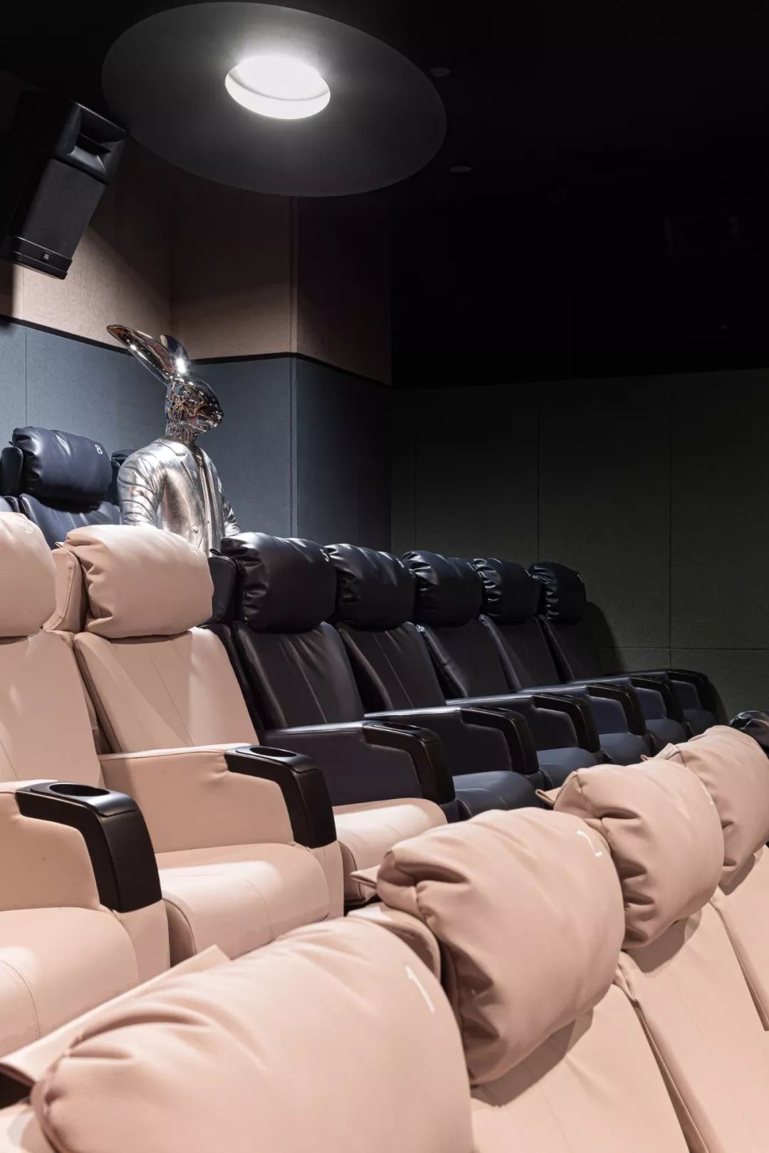 影院空间设计新趋势 | 打破传统，打造沉浸式观影体验-71