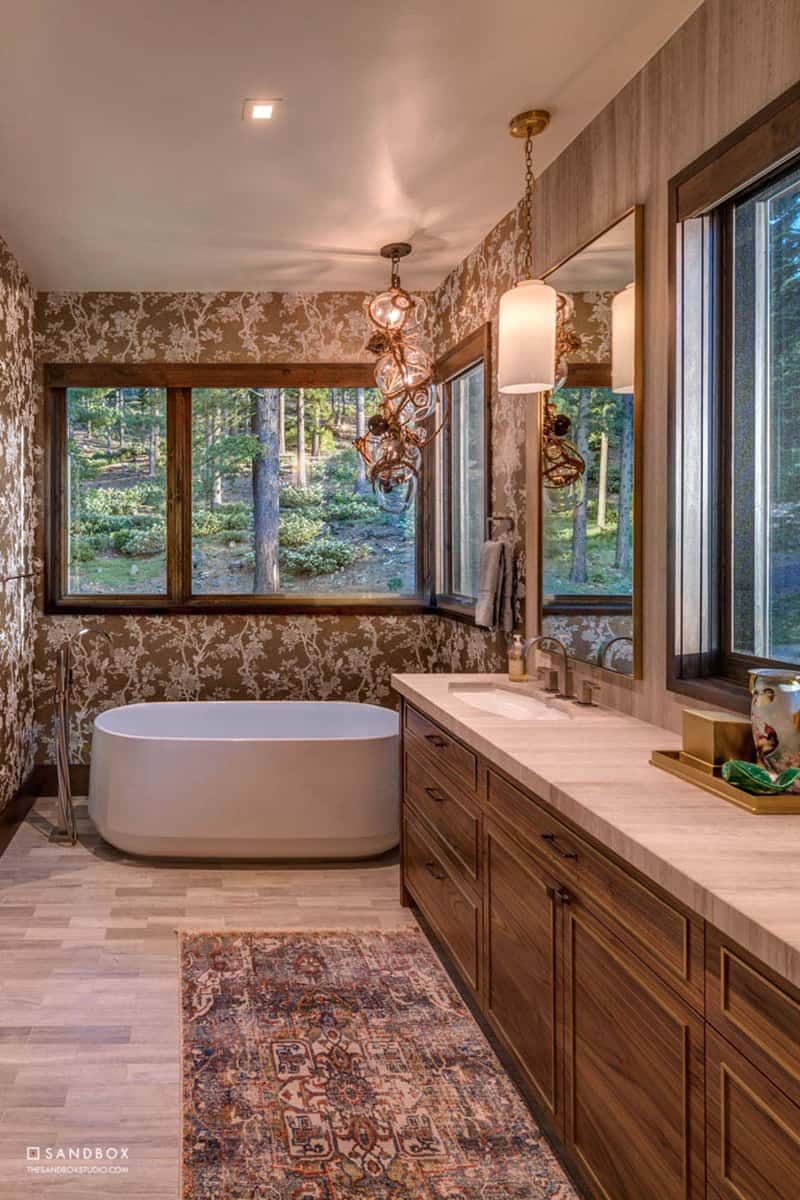 Mountain contemporary retreat in a stunning setting of the Sierra Nevadas-11