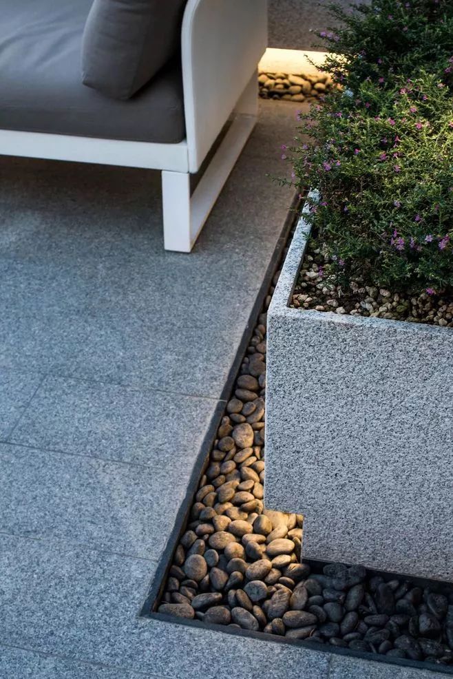 现代城市景观中的嵌石嵌草艺术-5