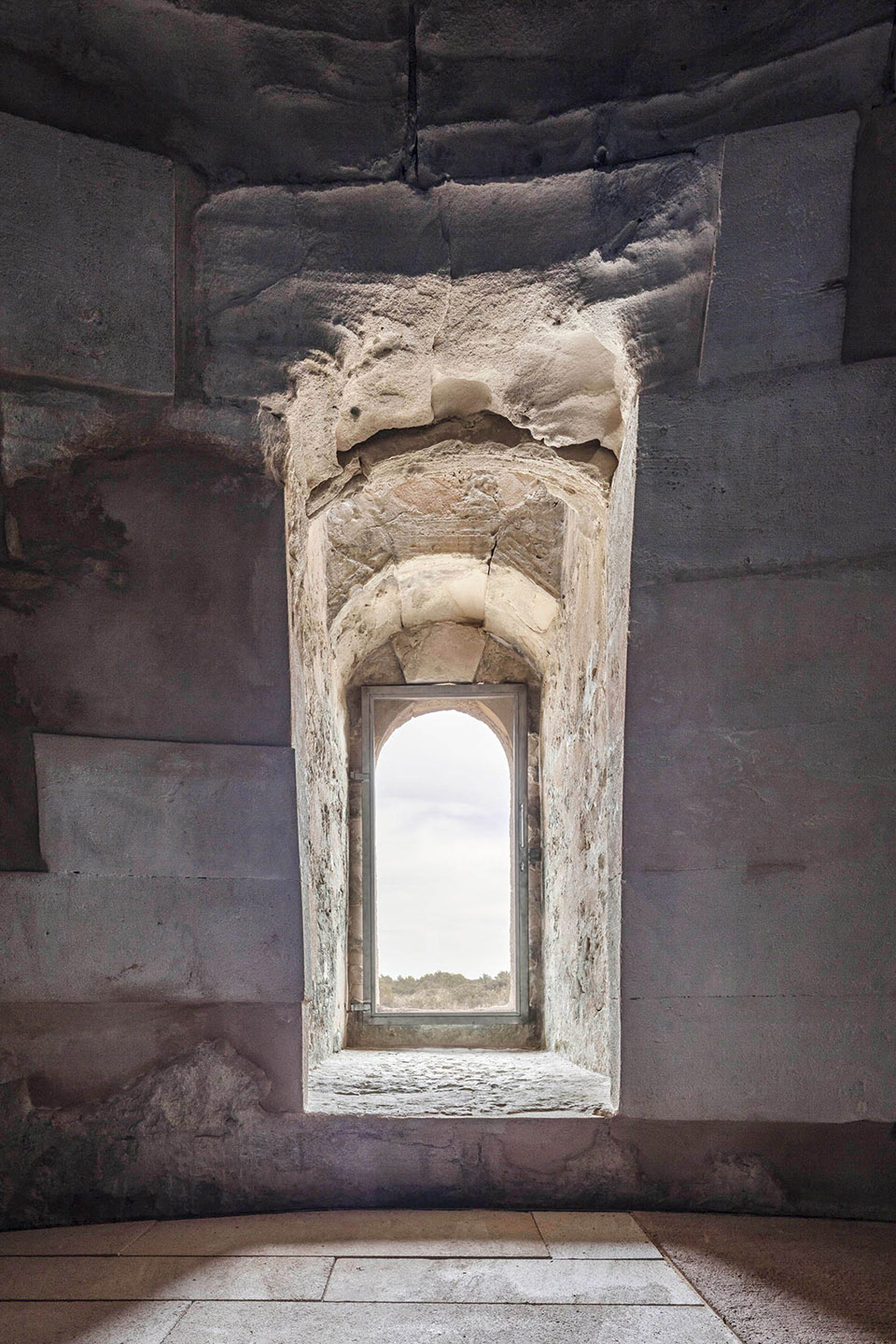 西班牙古老防御塔改造 / Marià Castelló Martínez-26