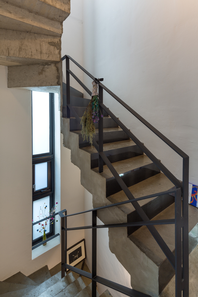 首尔小土地上的极限建筑-44