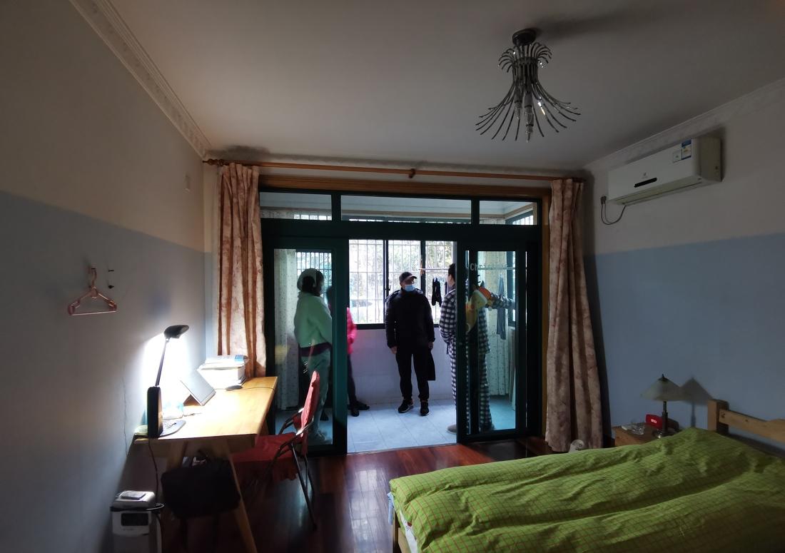 小户型变身宽敞明亮家居设计-19