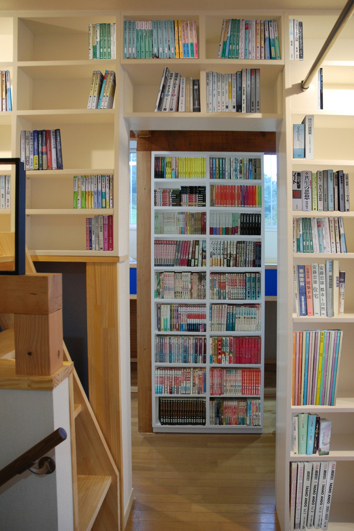 木构书架打造儿童阅读空间-8