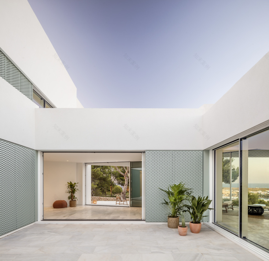 西班牙露台房-14