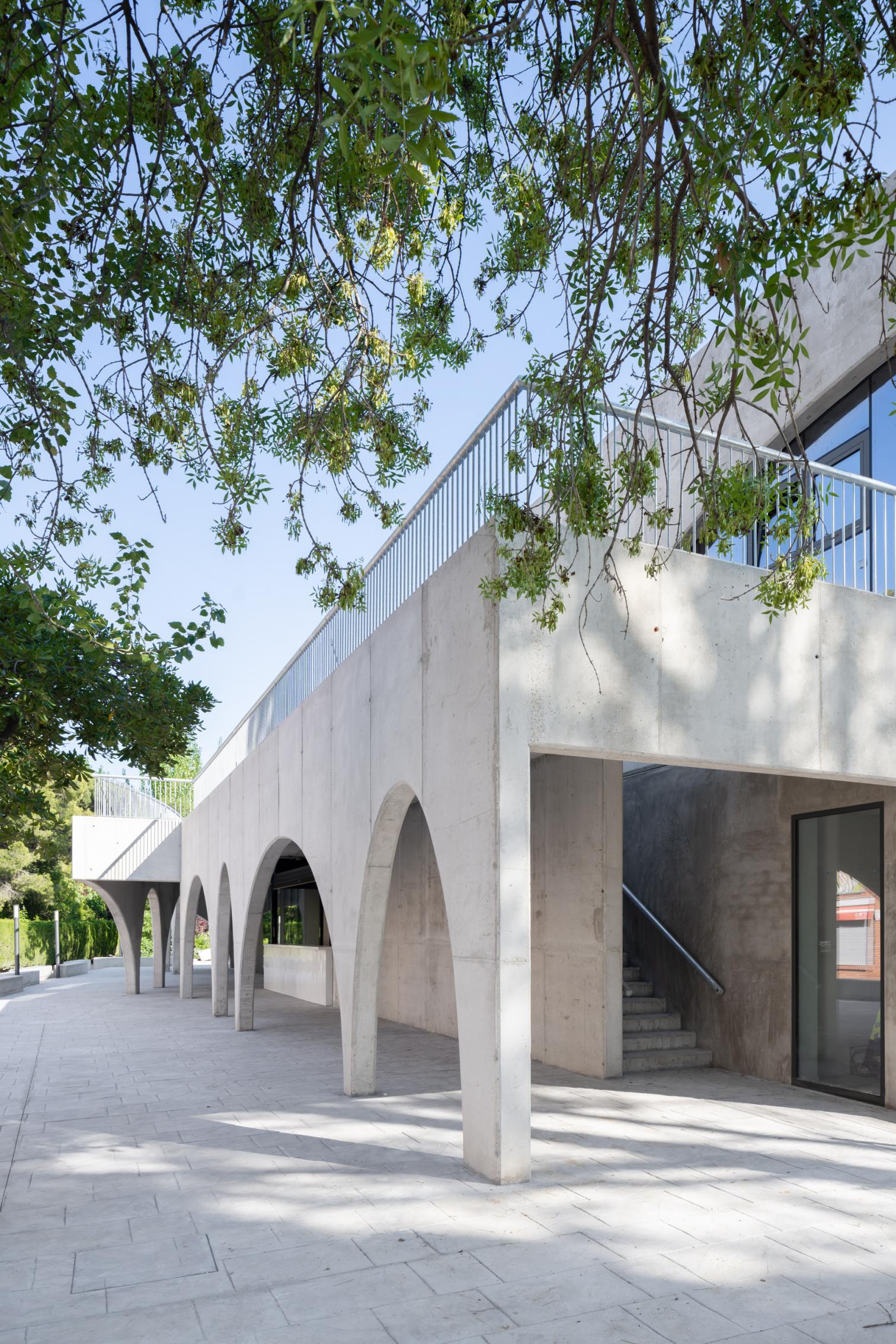 西班牙 Zaragoza 的绿色社交餐厅设计丨José Romero-15