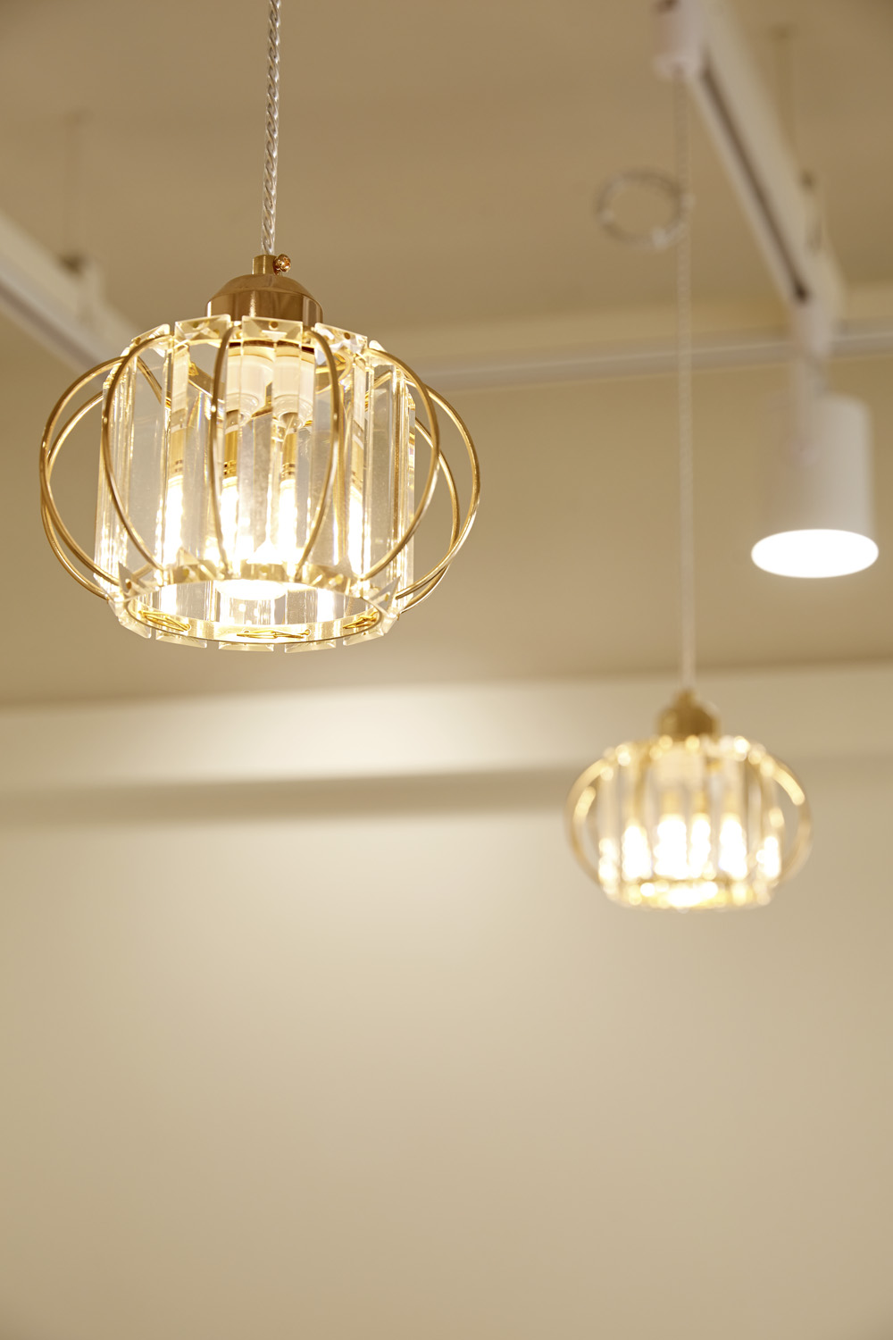 12 平米可爱蛋糕店，专业室内设计打造温馨空间-11