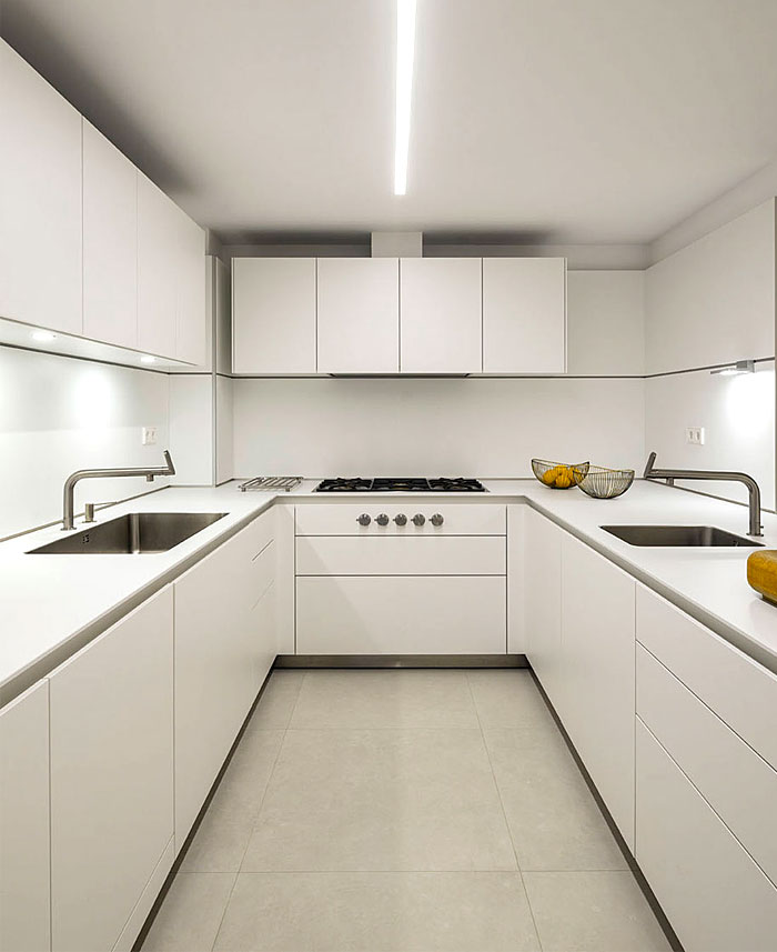 巴塞罗那：自然美景与现代艺术相连的独立住宅-10