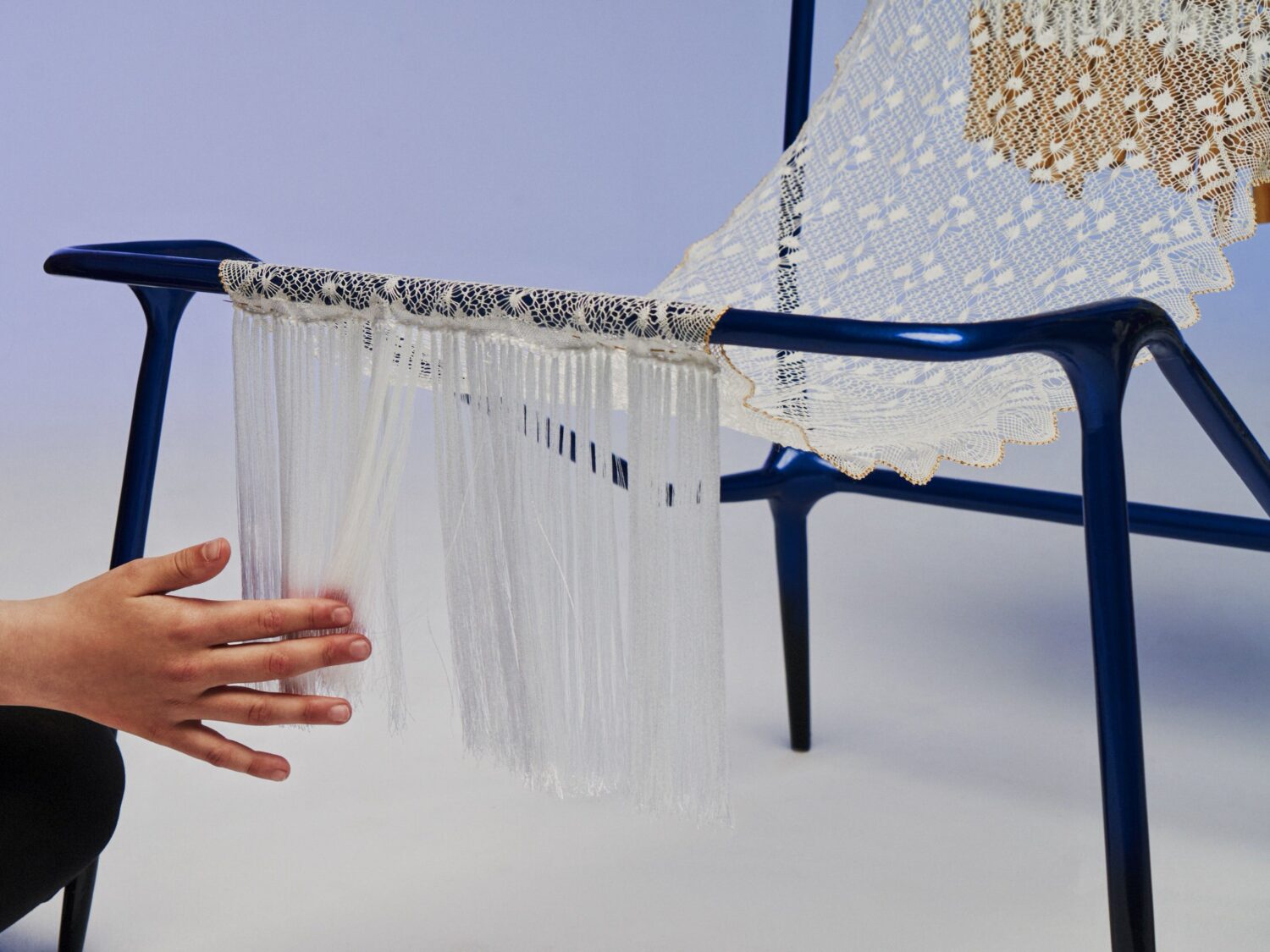 UMT Chair | 重塑编织与性别角色的创新设计-11